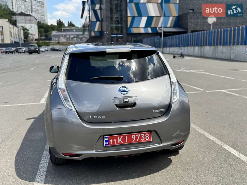 Хетчбек Nissan Leaf 2014 в Києві