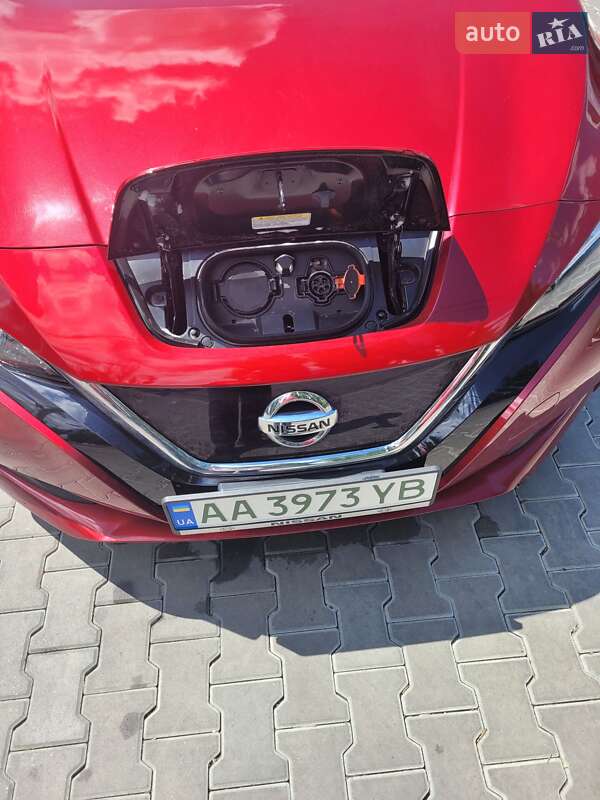 Хетчбек Nissan Leaf 2019 в Києві