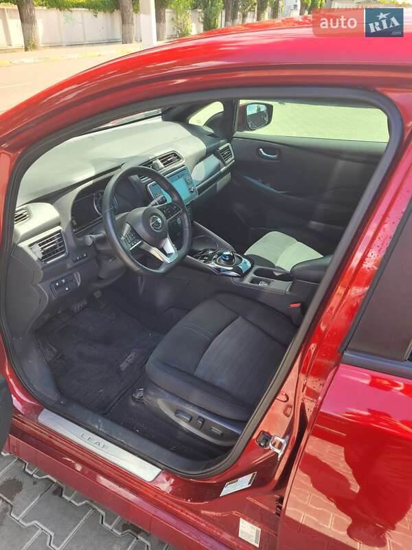 Хетчбек Nissan Leaf 2019 в Києві