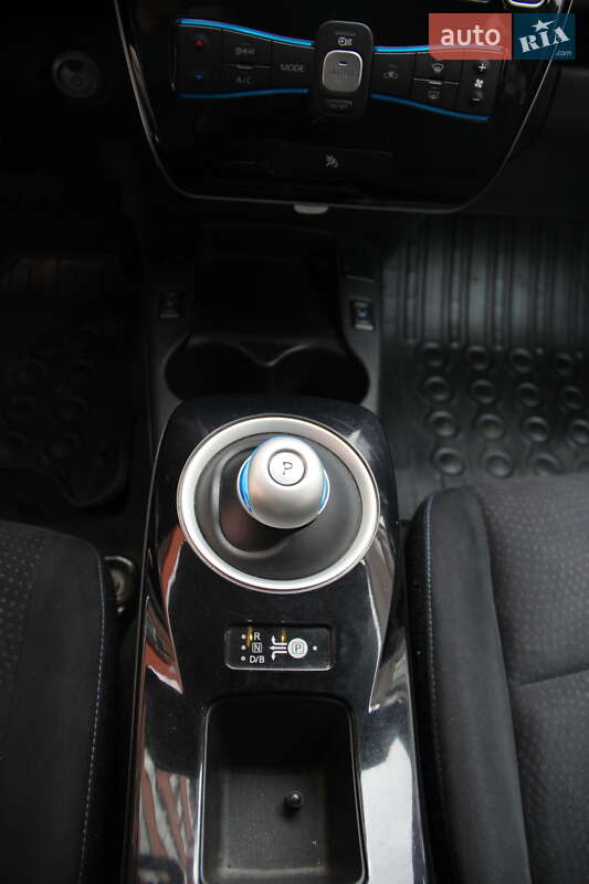 Хетчбек Nissan Leaf 2014 в Тернополі