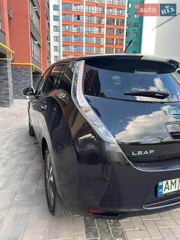 Хетчбек Nissan Leaf 2014 в Житомирі