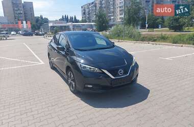 Хэтчбек Nissan Leaf 2020 в 