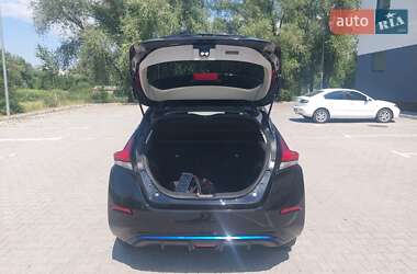 Хэтчбек Nissan Leaf 2020 в 