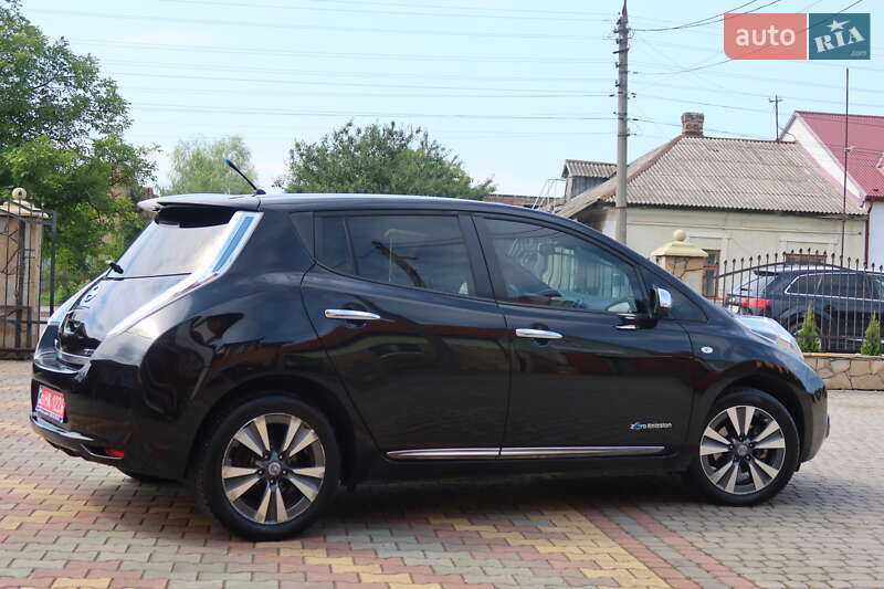 Хэтчбек Nissan Leaf 2013 в Самборе