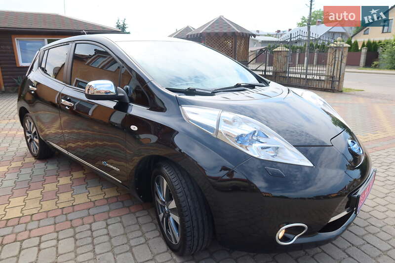 Хэтчбек Nissan Leaf 2013 в Самборе
