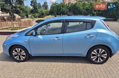 Хетчбек Nissan Leaf 2015 в Києві