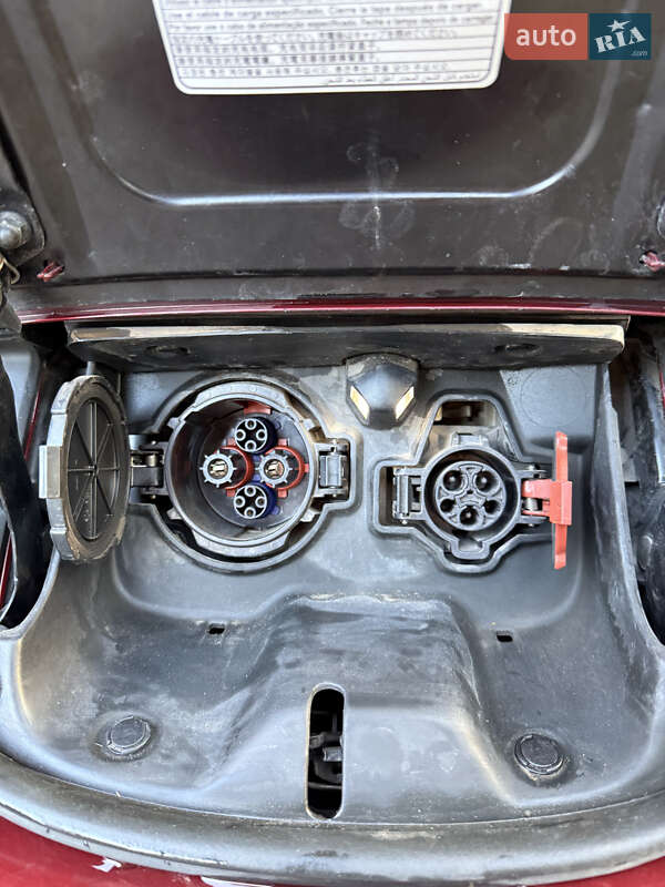 Хэтчбек Nissan Leaf 2015 в Виннице