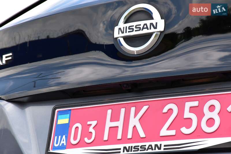 Хэтчбек Nissan Leaf 2018 в Дрогобыче