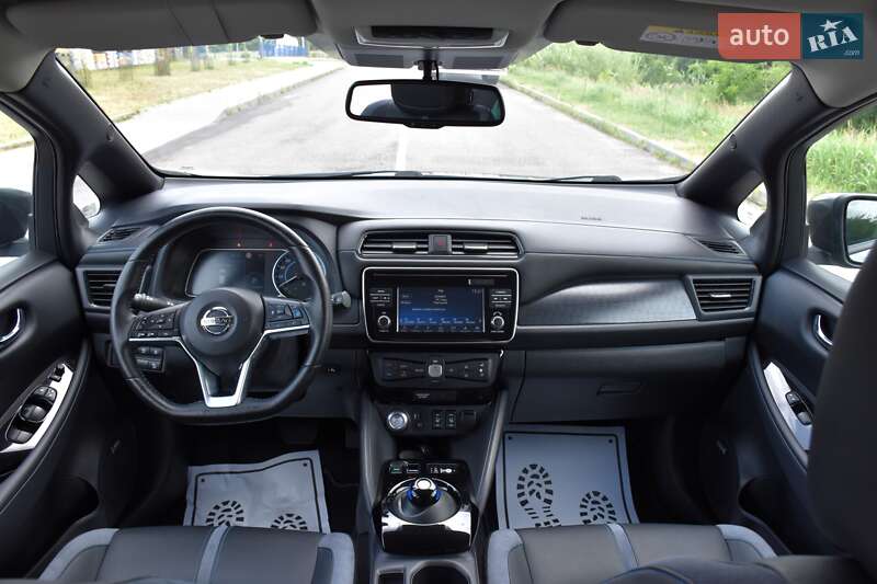 Хэтчбек Nissan Leaf 2018 в Дрогобыче