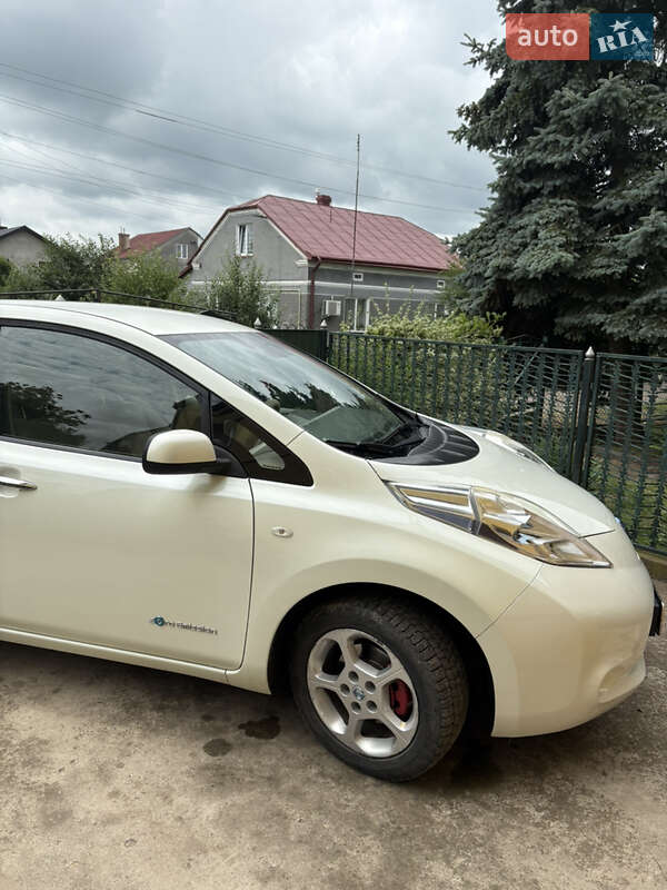 Хетчбек Nissan Leaf 2012 в Самборі фото 4 Хетчбек Nissan Leaf 2012 в Самборі