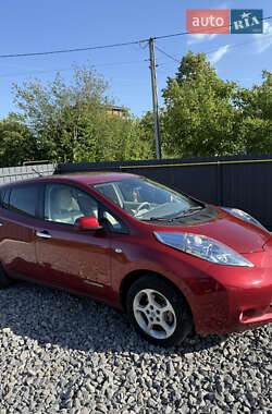 Хэтчбек Nissan Leaf 2012 в Хмельницком