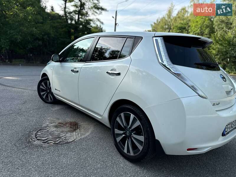 Хетчбек Nissan Leaf 2016 в Трускавці