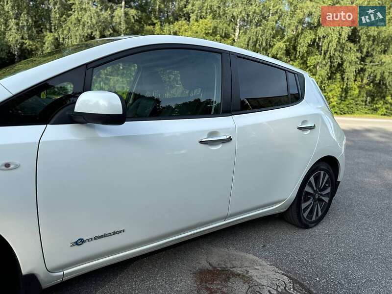 Хетчбек Nissan Leaf 2016 в Трускавці