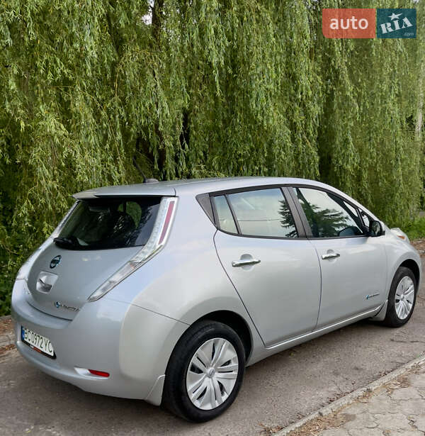 Хетчбек Nissan Leaf 2016 в Львові