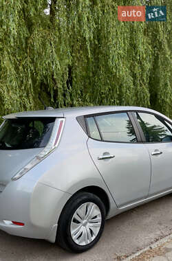 Хетчбек Nissan Leaf 2016 в 