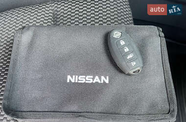 Хетчбек Nissan Leaf 2016 в 