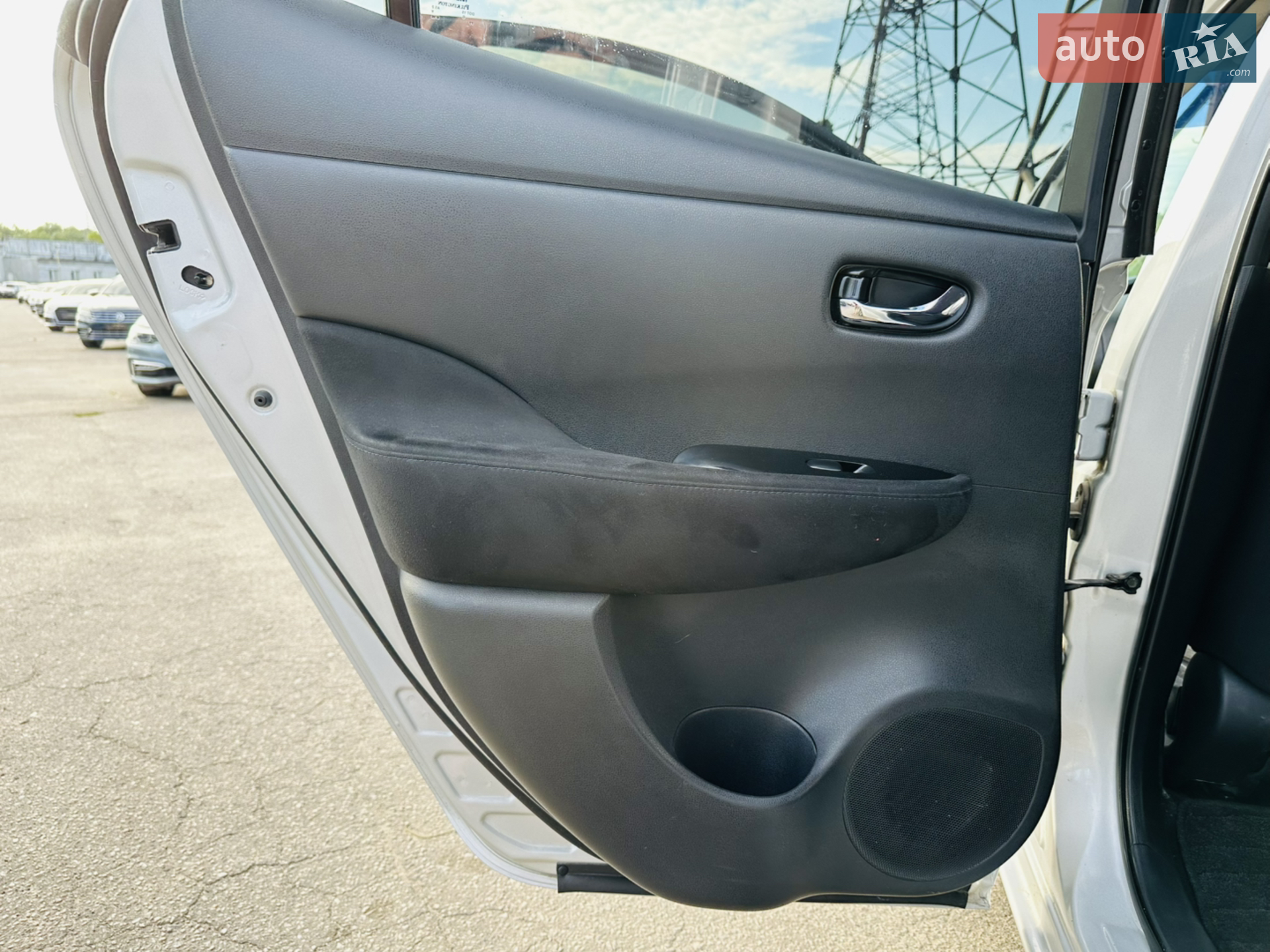 2015 Nissan Leaf - мініатюра 17