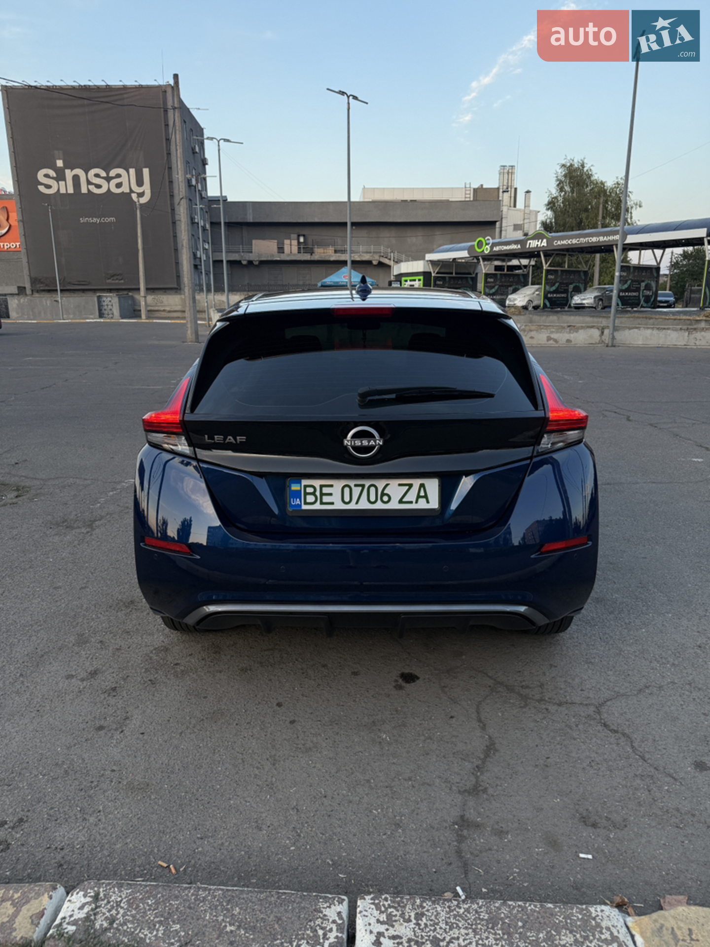 2022 Nissan Leaf - мініатюра 5