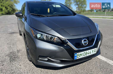 Хэтчбек Nissan Leaf 2022 в Ромнах