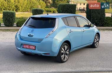 Хетчбек Nissan Leaf 2014 в 