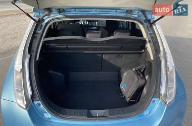 Хетчбек Nissan Leaf 2014 в 
