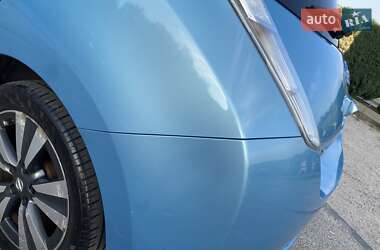 Хетчбек Nissan Leaf 2014 в 