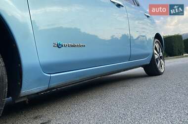 Хетчбек Nissan Leaf 2014 в 