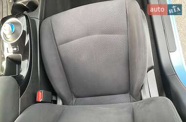 Хетчбек Nissan Leaf 2014 в 