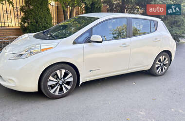 Хетчбек Nissan Leaf 2013 в Чорноморську