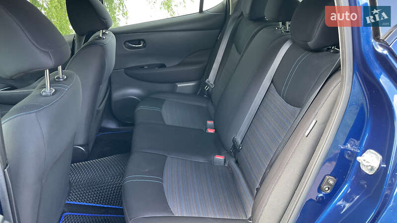 Хэтчбек Nissan Leaf 2021 в Ровно