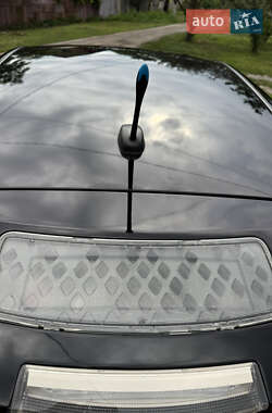 Хэтчбек Nissan Leaf 2013 в 