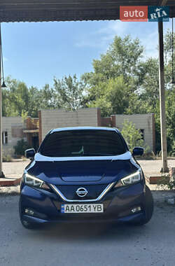 Хэтчбек Nissan Leaf 2018 в Киеве