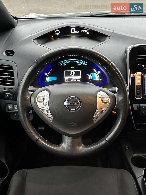 Хэтчбек Nissan Leaf 2014 в Белогородке