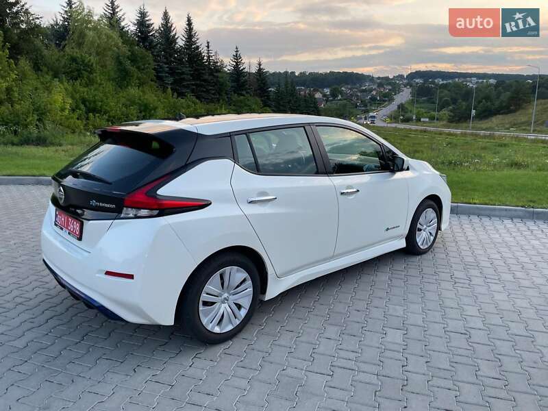 Хетчбек Nissan Leaf 2020 в Тернополі