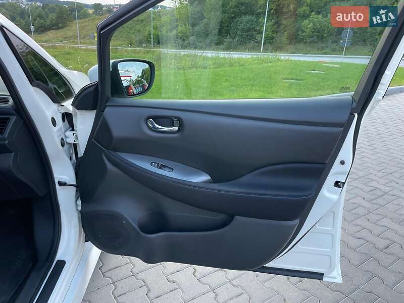 Хетчбек Nissan Leaf 2020 в Тернополі
