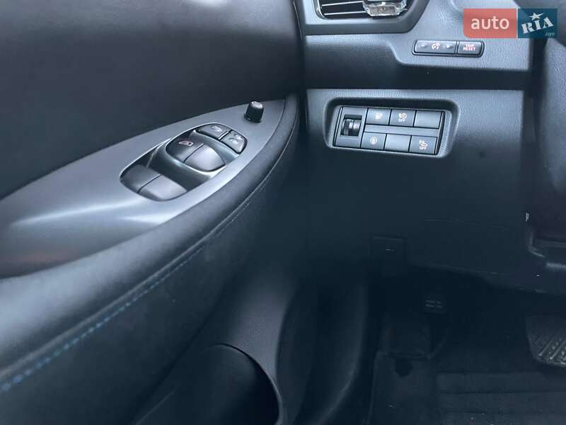 Хетчбек Nissan Leaf 2020 в Тернополі
