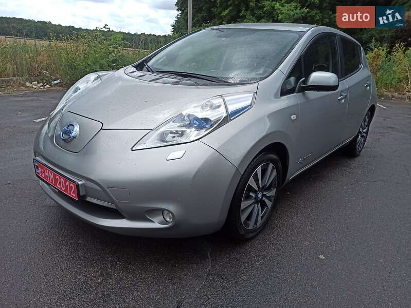 Хетчбек Nissan Leaf 2015 в Вінниці