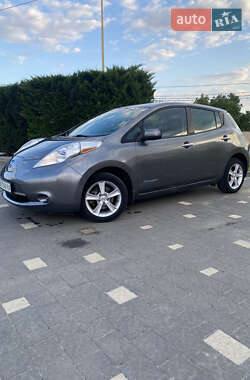 Хэтчбек Nissan Leaf 2014 в Ужгороде