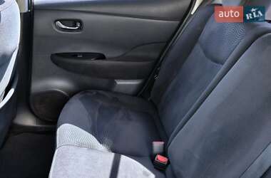Хэтчбек Nissan Leaf 2015 в 