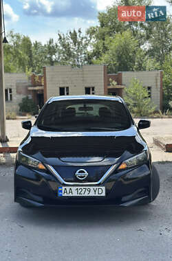 Хэтчбек Nissan Leaf 2019 в Киеве