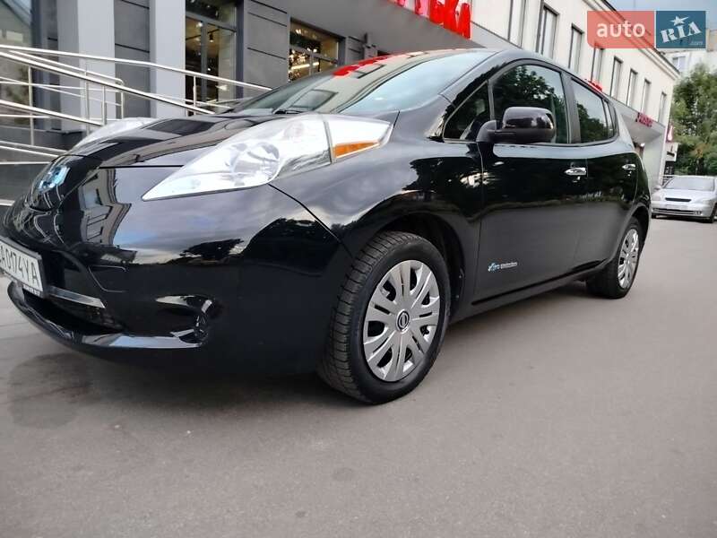 Хетчбек Nissan Leaf 2014 в Черкасах