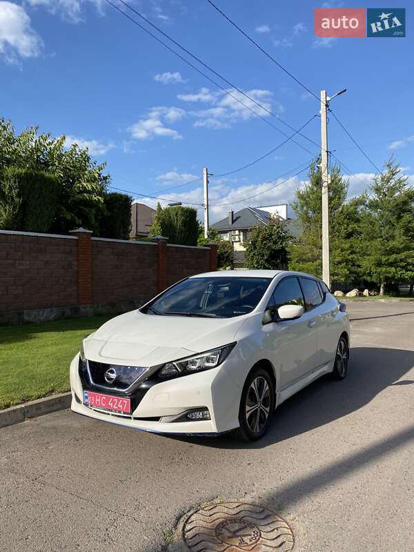 Хэтчбек Nissan Leaf 2020 в Ровно