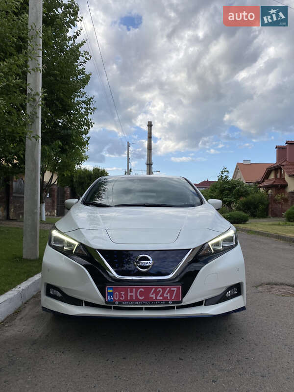Хэтчбек Nissan Leaf 2020 в Ровно