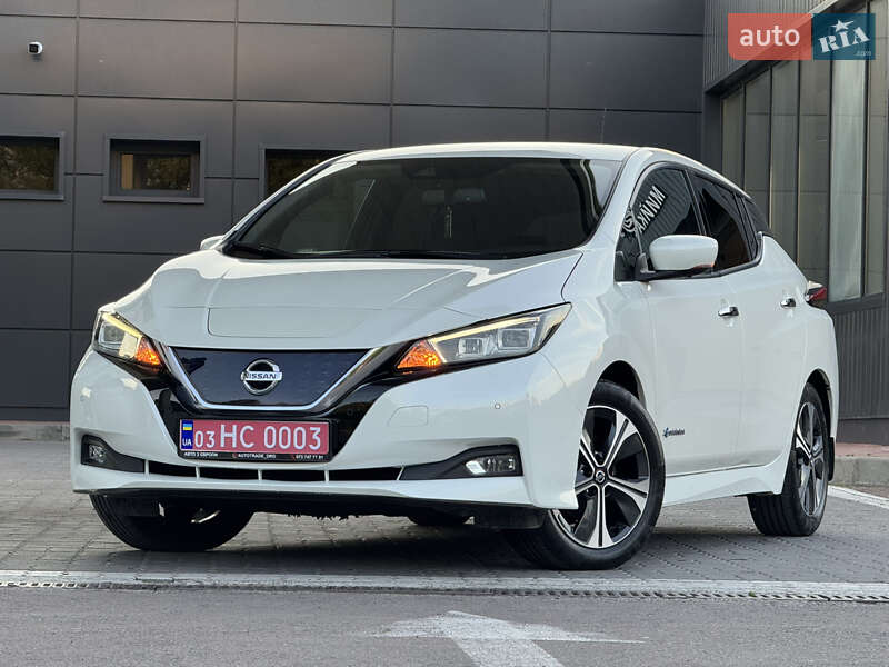 Хэтчбек Nissan Leaf 2018 в Дрогобыче