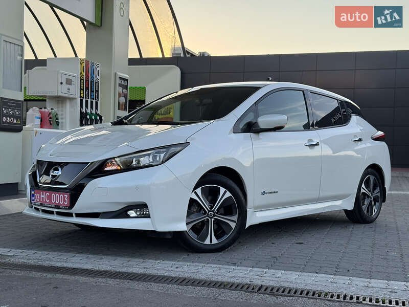 Хэтчбек Nissan Leaf 2018 в Дрогобыче