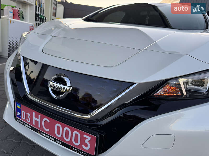 Хэтчбек Nissan Leaf 2018 в Дрогобыче