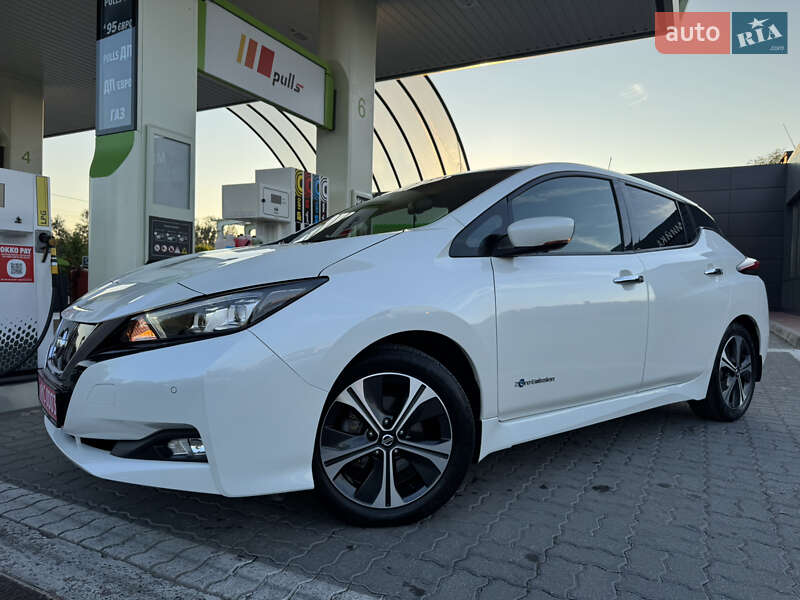 Хэтчбек Nissan Leaf 2018 в Дрогобыче