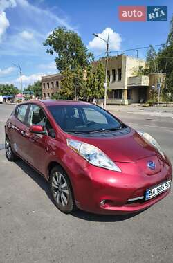 Хэтчбек Nissan Leaf 2013 в Киеве