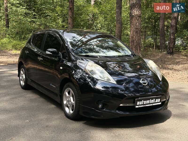 Хетчбек Nissan Leaf 2011 в Києві фото 2 Хетчбек Nissan Leaf 2011 в Києві