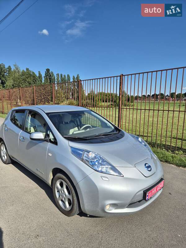 Nissan Leaf 2012